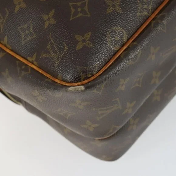Authentic LOUIS VUITTON Monogram Reporter GM Shoulder Bag M45252 LV